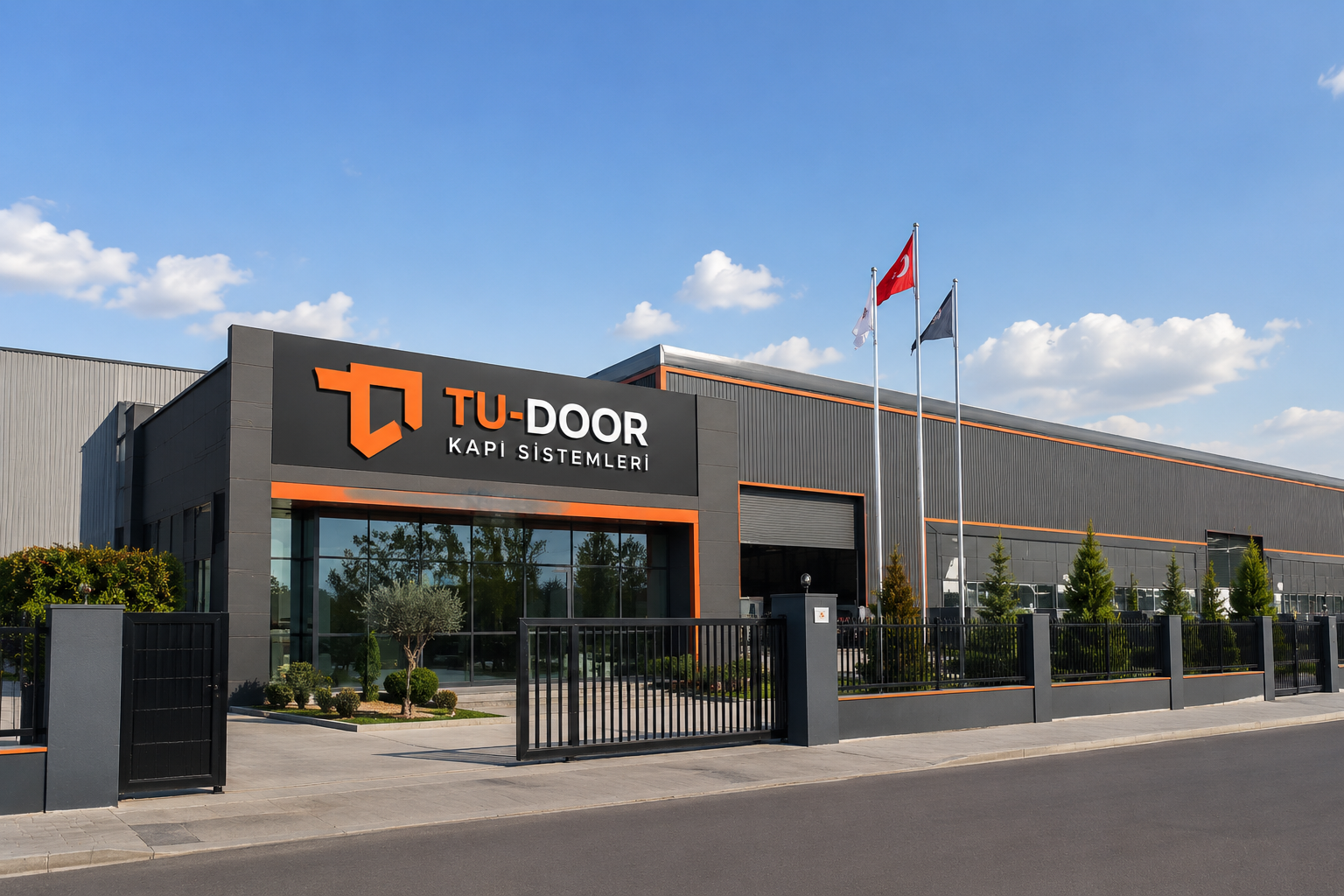 Tudoor Çelik Kapı Sistemleri üretim tesisi ve kurumsal fabrika cephesi